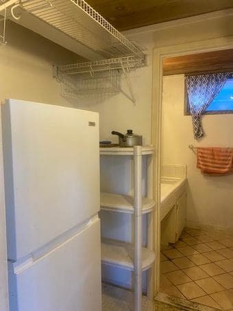 $1488 Private small Studio in Palo Alto for rent now 3