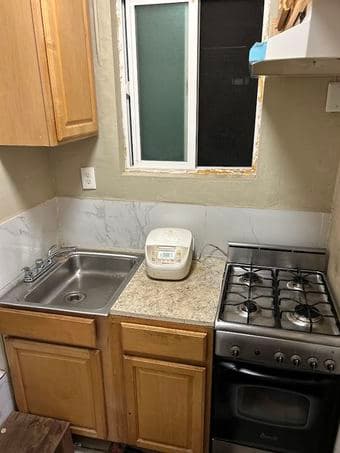 $1280 small studio for rent in Menlo Park now 3