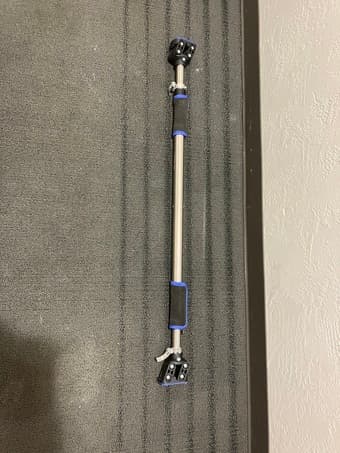 Doorway pull up bar  ($25) 1