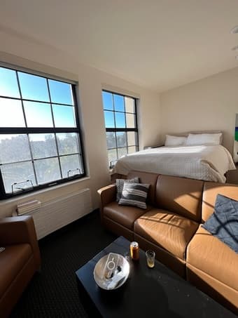 EVGR B Premium studio sublet from Dec 8th to Jan 7th 1