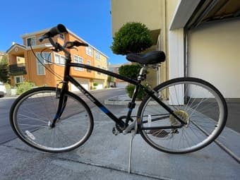 Raleigh hybrid bike 1