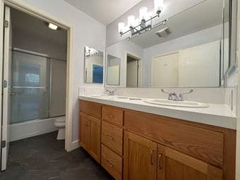 1 bedroom in huge house w pool 5min bike from Stanford campus 2