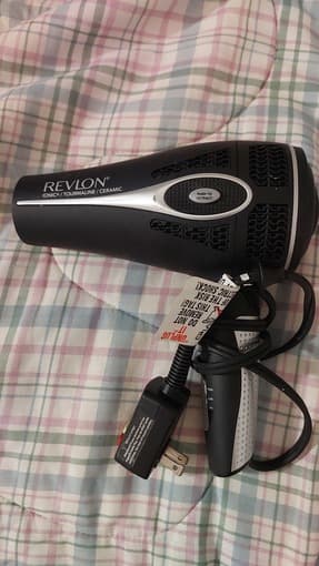 Moving out sale : Iron box and Hairdryer 2