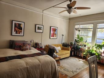 Sunny downtown/Lake Merritt studio sublet 1