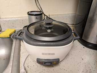 Rice cooker 1