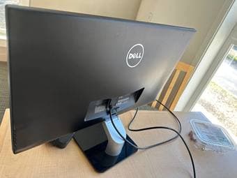 23" Dell Monitor 1