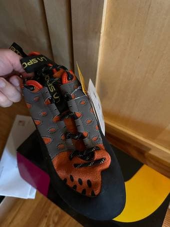 NEW La Sportiva Tarantulace Climbing Shoes (for Men - Size: 9.5) 3