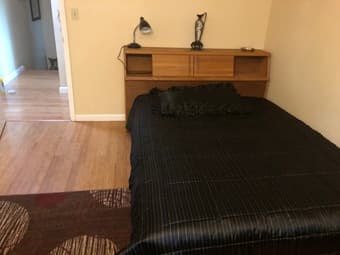 Furnished room in Menlo Park Willows availble now 3