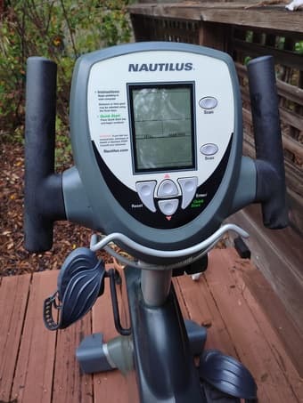Nautilus NR1000 Recumbent Cycle 1
