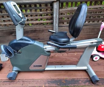 Nautilus NR1000 Recumbent Cycle 2