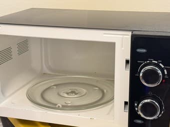 Microwave - very new 2