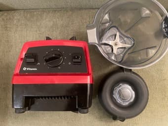 Vitamix E310 Blender, great condition, fixed price 2