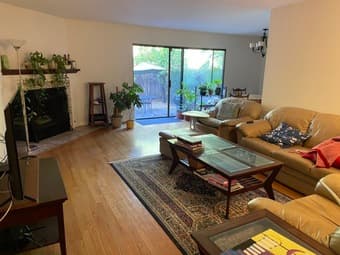 $1,125 / 120ft2 in Redwood City - 1 BR in 3 BR, 2.5 Bath Condo 1