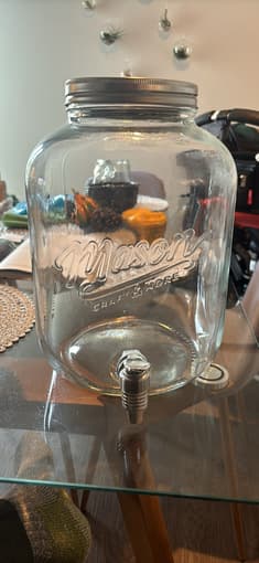 Mason Jar Beverage Container 2