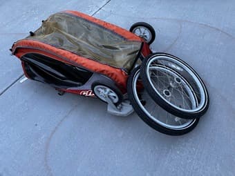 Thule Chariot Bike Trailer and Stroller 1