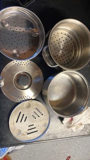 Steamer pots and pans 1