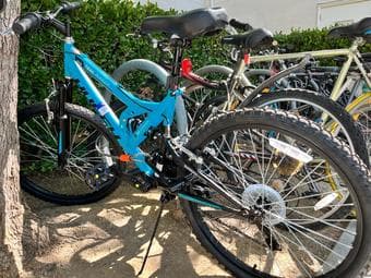 Huffy Trail Runner, Almost New (Free front and rear bike lights) 1
