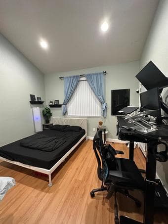 1 room in 2B2B available in Palo Alto 3