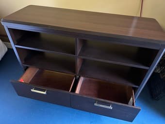 Cort Beaumont TV unit 2