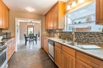 1 YEAR FUNRINSH HOUSE RENTAL- JULY 2024 3