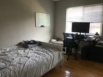 Cozy bedroom in a furnished 5BR/3.5BA just off of Oregon and Alma 3
