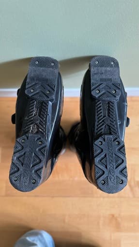 Nordica Mens Ski Boots size 27.0-27.5 3
