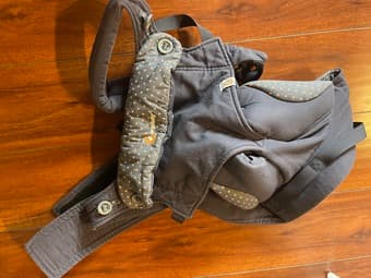 Ergo baby carrier 1