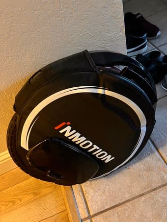 Inmotion V8F Electric Unicycle 2
