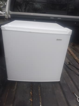 mini fridges 1