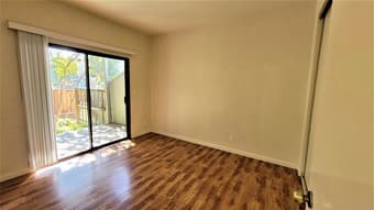 Private Bedroom and Private Bathroom in shared condo in Mountain View 3