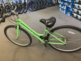 Women's Bike $200 1