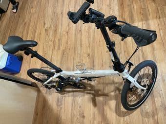 Dahon D8 Folding Bike - lightly used for 5 months 3
