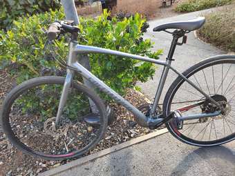 specialized sirrus 2.0 bike 1