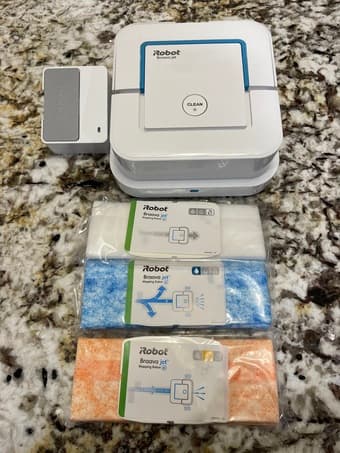iRobot® Braava jet® 240 Robot Mop - like new 1