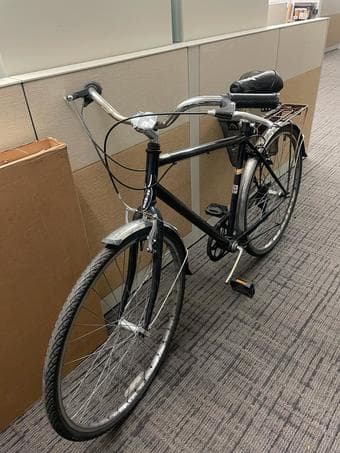 7-speed Schwinn Bike for sale (with basket and fenders) 2