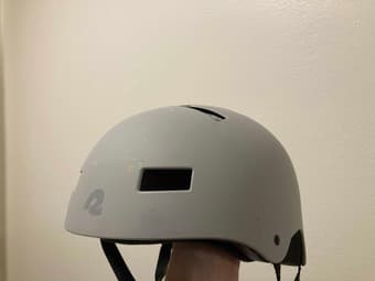 Gender neutral helmet (rey) 1