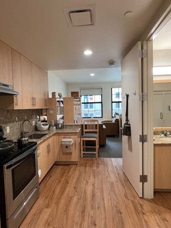 EVGR B Premium Studio for rent - SUMMER 1