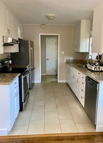 Private room in furnished 3br/1ba 5/1-6/30 (possible ext) Menlo Park 3