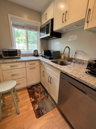Nice Furnished Room Walk to Stanford In Palo Alto for Female 3
