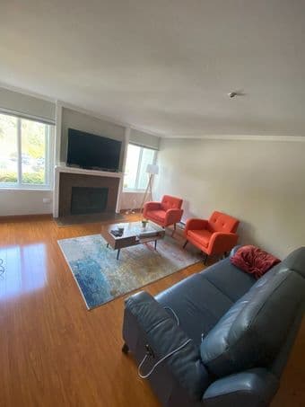 Private room for rent in upscale Redwood City apartment 3