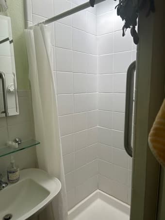 In-law style garden studio apartment for rent 3