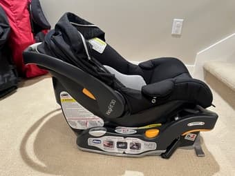Chicco Keyfit 30 Infant Car Seat 1
