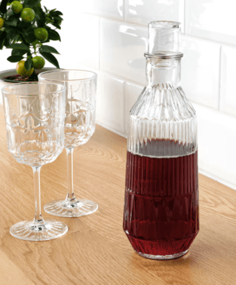 Wine glasses 1