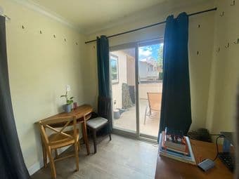 $1265: 1 bedroom in a spacious 3 Bed 2 Bath condo in Menlo Park 1