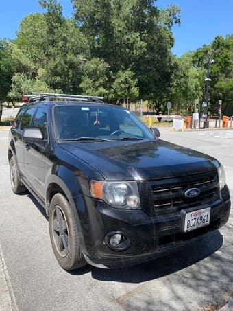 2010 Ford Escape 4WD - $5100 2