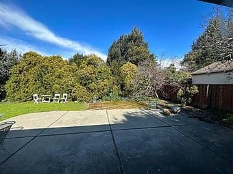 a room nest in a large backyard, nice and quiet Palo Alto house 3
