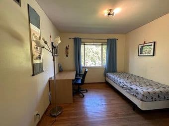 One bedroom for rent in 3 -bd house, for single occupant 1