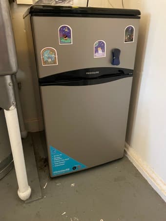 Mini Fridge with Freezer 3