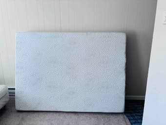 Bed & Mattress 3