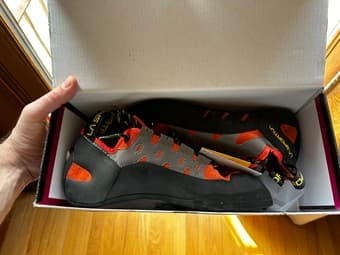 NEW La Sportiva Tarantulace Climbing Shoes (for Men - Size: 9.5) 2